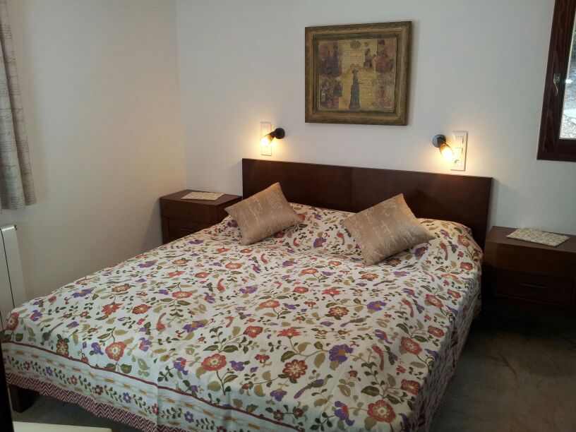 Doppel-Schlafzimmer mit Fernseher und grossem Kleiderschrank zum relaxen in Cala Ratjada