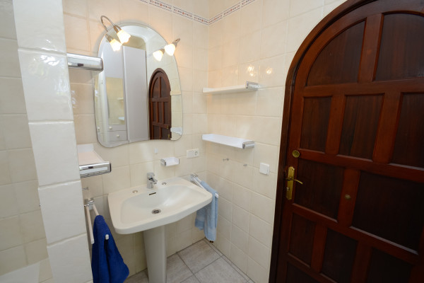 Gäste Badezimmer mit Meerblick im ferienhaus Cala Ratjada