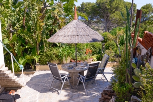 Mallorca-Schoener-BBQ-Grillplatz